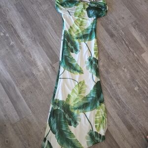 Elegant Green Leaf Print Maxi Dress